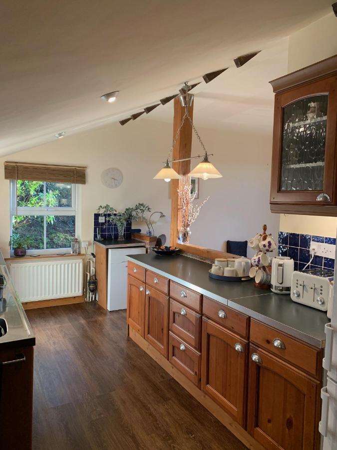 Hilltop Cottage Thropton Екстериор снимка